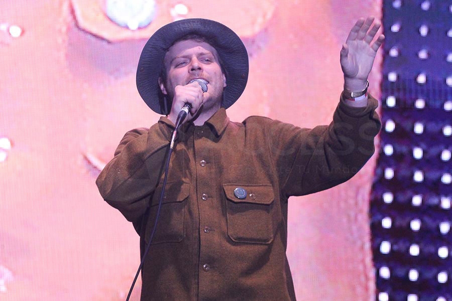 Mac DeMarco y Hombre G se llevan el Festival Catrina 2019
