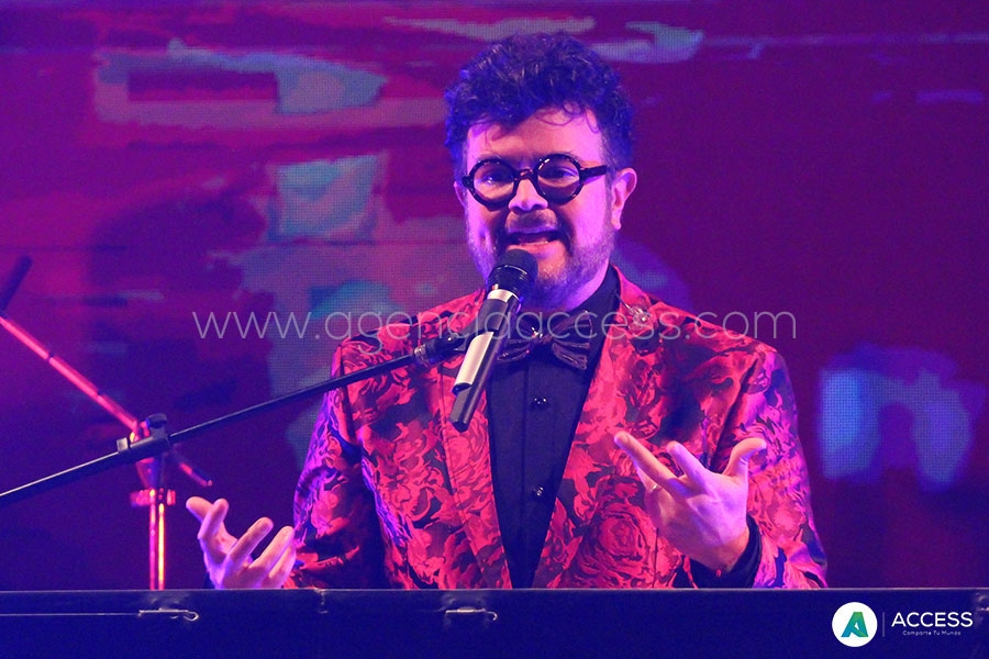 Aleks Syntek ofrece showcase íntimo en el Básico 40 Puebla