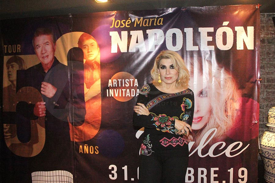 Dulce cantar&aacute; con Napole&oacute;n en Puebla
